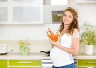 Moksliniai tyrimai ir mitybos rekomendacijos nėščioms vegetarėms ir veganėms